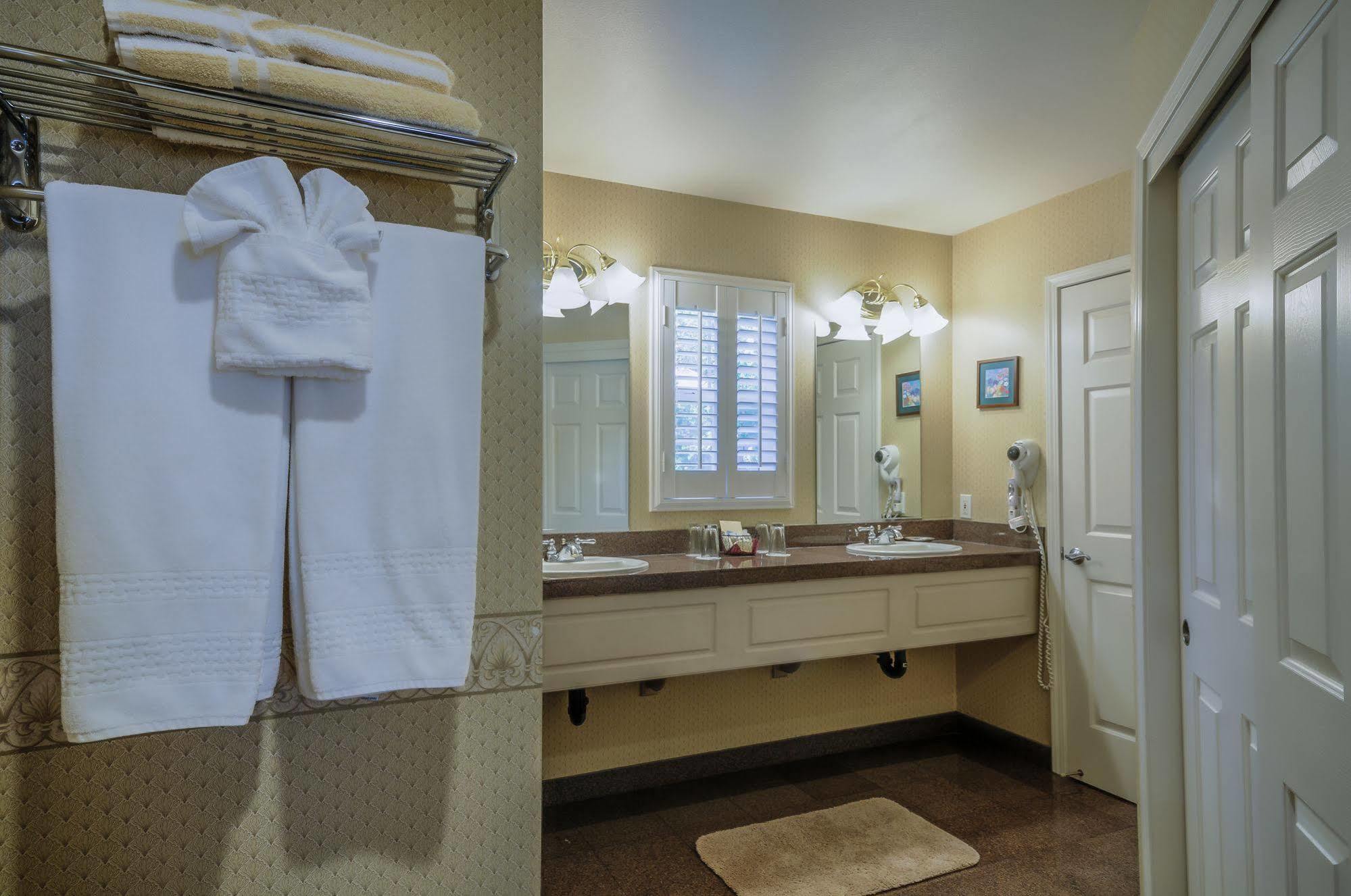 Grass Valley Courtyard Suites Extérieur photo