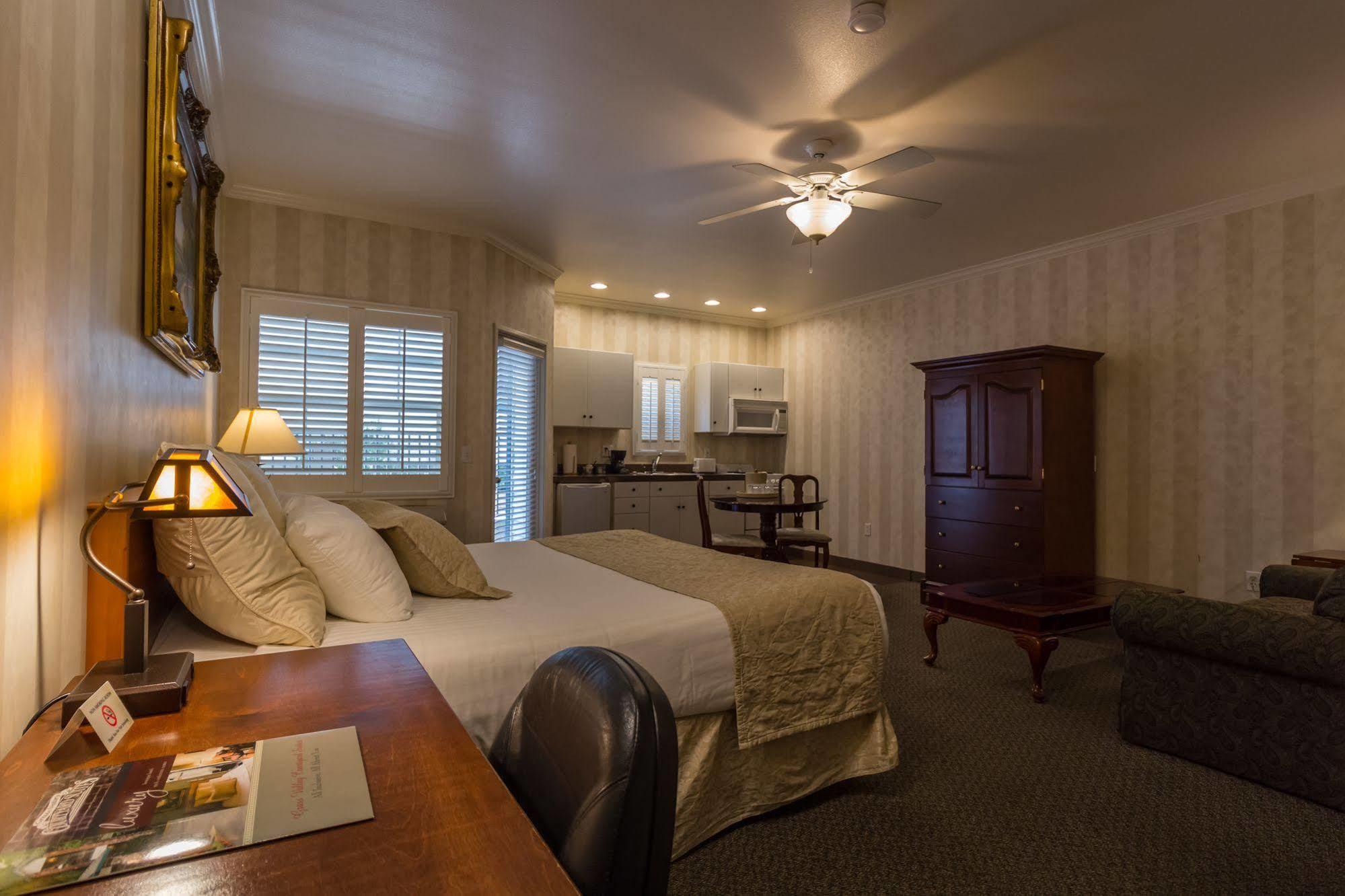 Grass Valley Courtyard Suites Extérieur photo